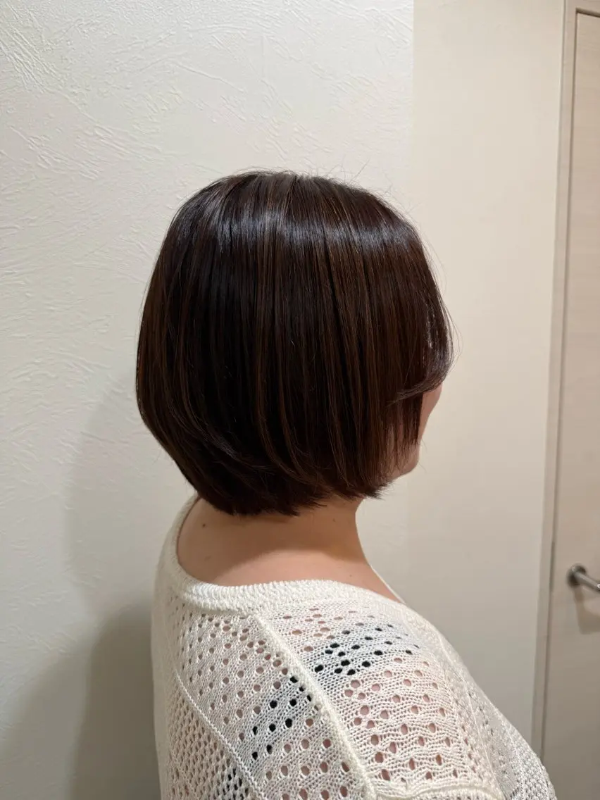 ショート ボブ カット 鮫島 唯那のヘアスタイル