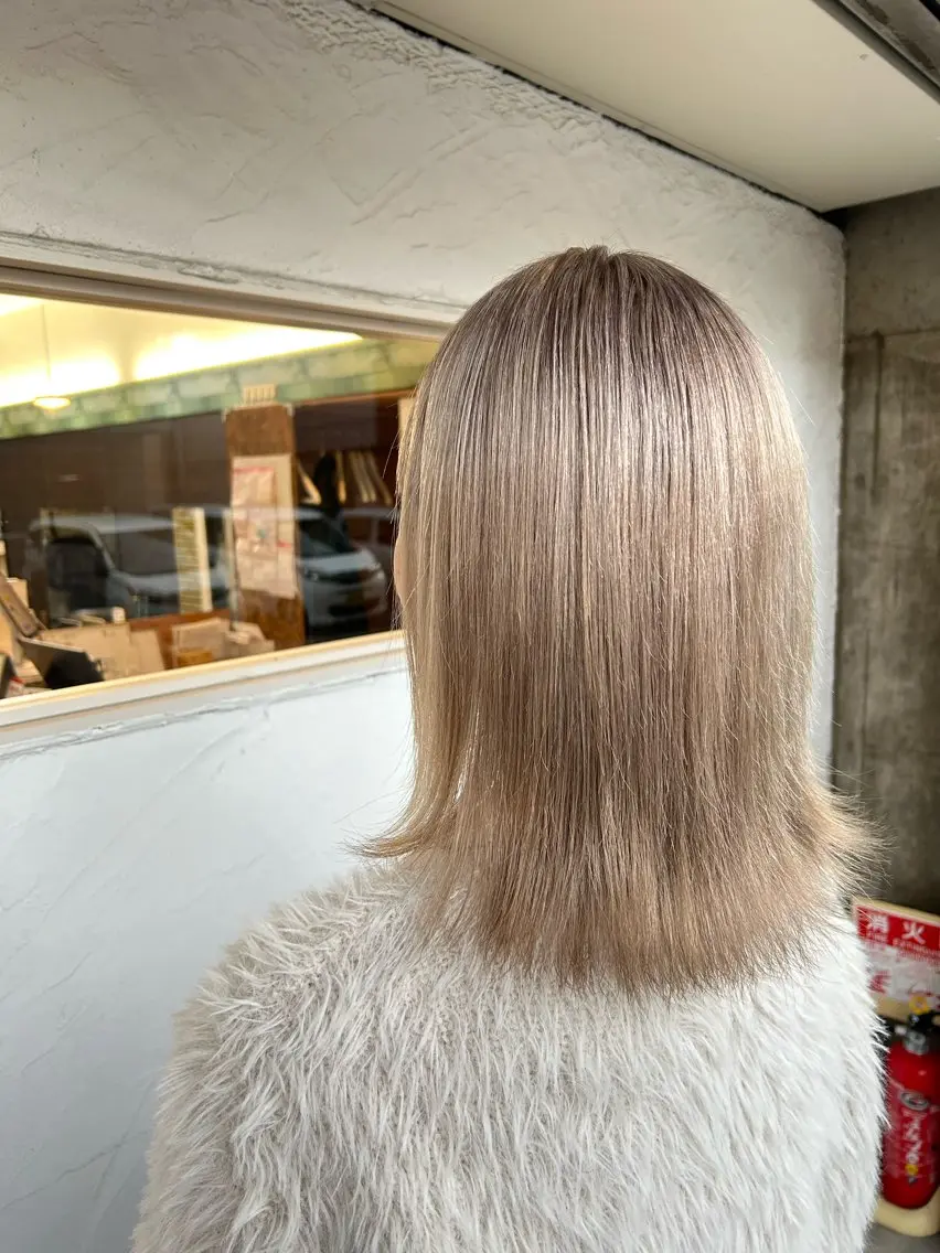 カラー ヘアカラー 加本 翼のヘアスタイル