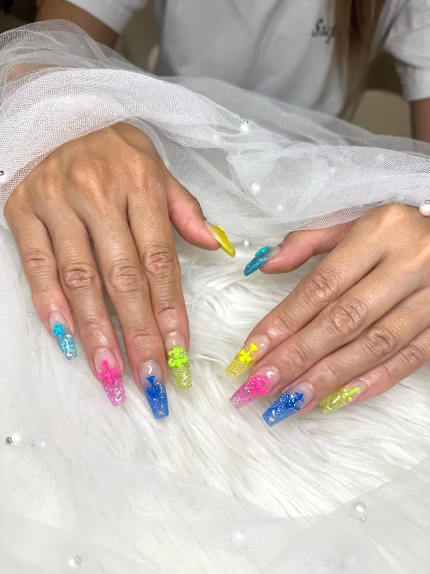 ネイル ハンドネイル LUCAS 千葉 AOI💅🏾💕のネイルデザイン