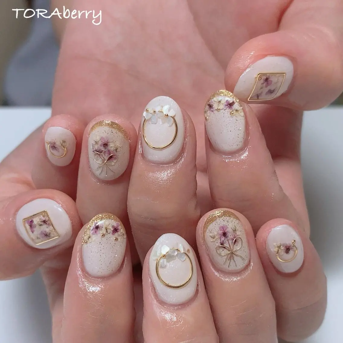 ネイル ハンドネイル ネイリスト なつみのネイルデザイン
