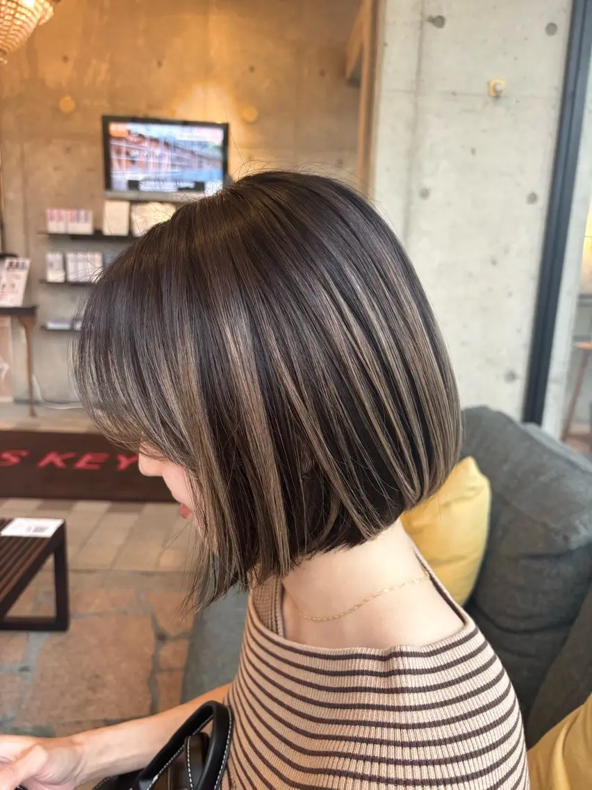ショート 高橋 朝露のヘアスタイル