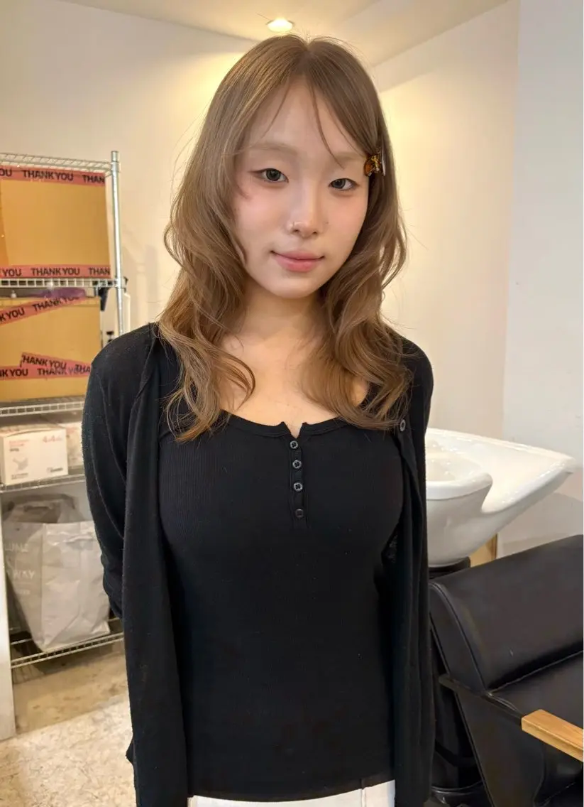 ロング カラー カット ヘアカラー トリートメント kanami/ ベージュのヘアスタイル