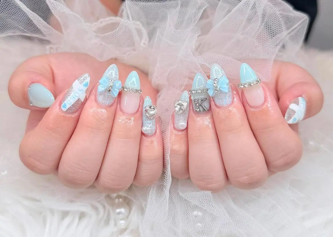 ネイル クリアネイル 韓国ネイル ロングネイル 持ち込み シルバー Melia Nail Nambaのネイルデザイン