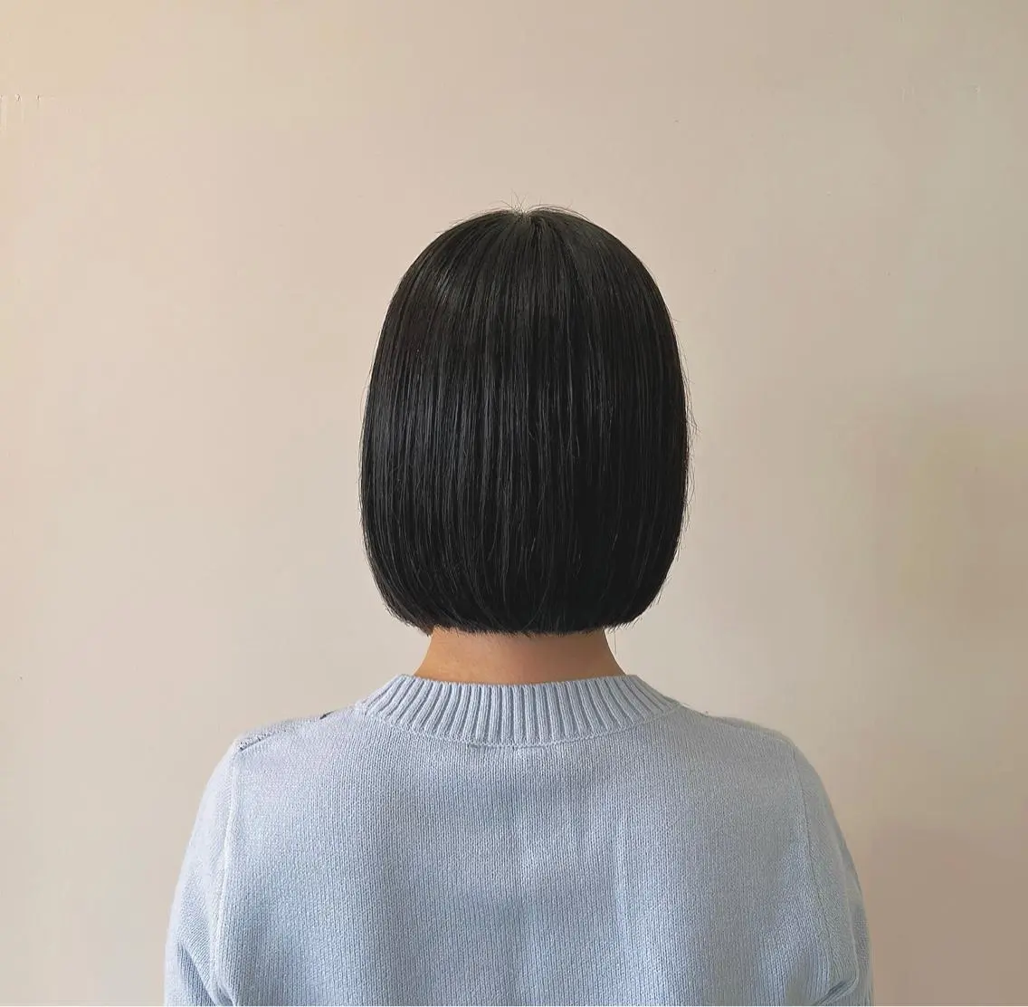 ショート ボブ 切りっぱなしボブ 👩🏼ミニボブのヘアスタイル