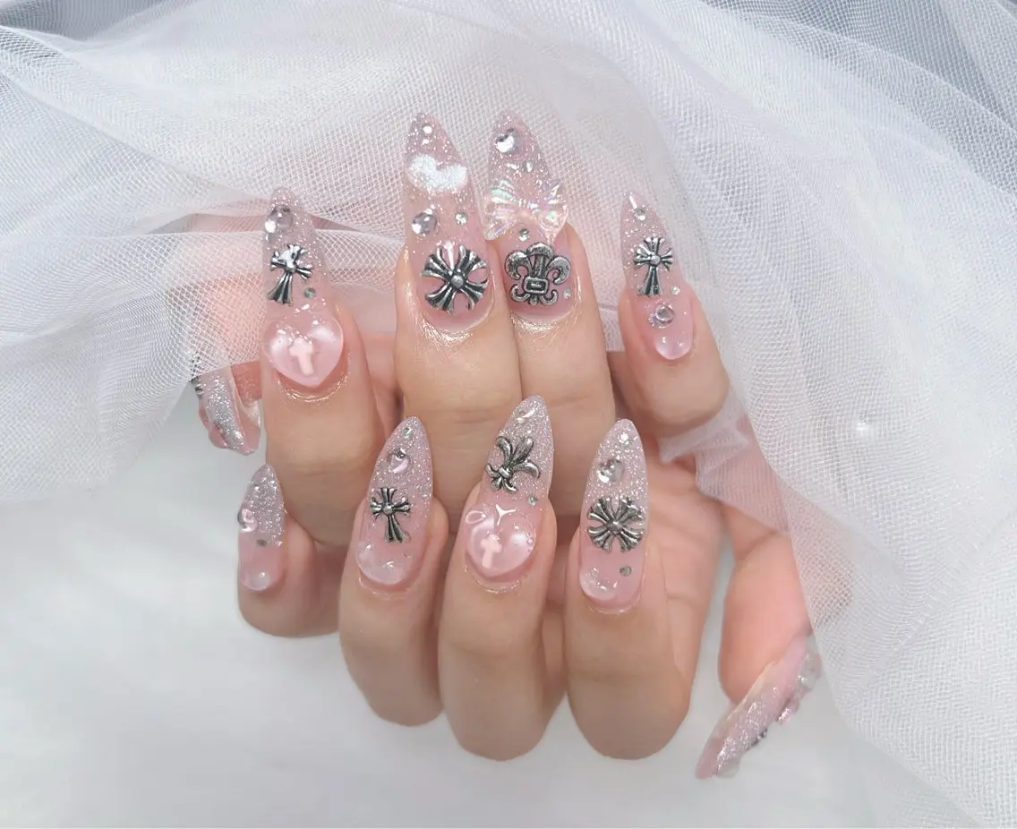 ネイル アートネイル オーロラネイル チークネイル 長さ出し フットネイル Miya _nailのネイルデザイン