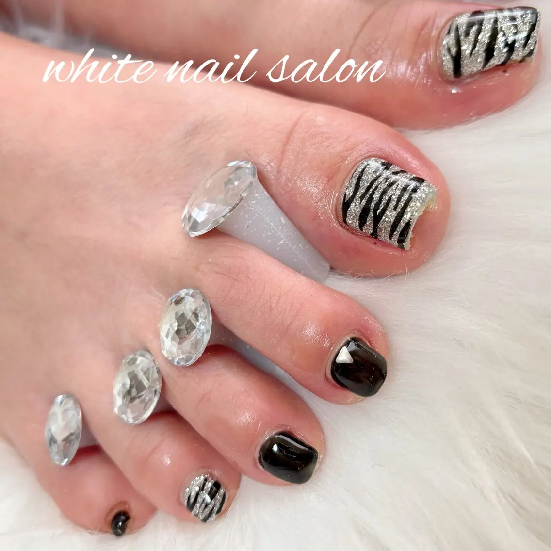 ネイル フットネイル フットネイル white nail salonのネイルデザイン