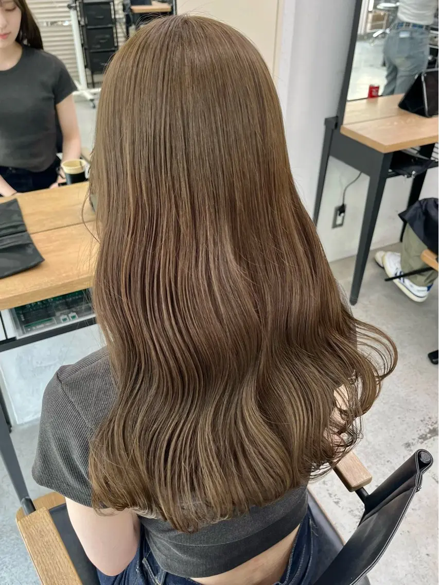 ロング カラー ヘアアレンジ ベージュカラー ブリーチ ダブルカラー ブリーチなしカラー オリーブベージュ 🫧透明感カラー/ ナルハ🫧のヘアスタイル