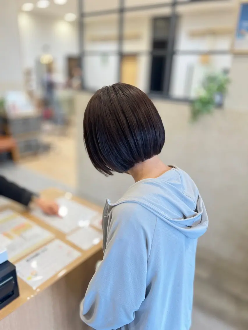 ミディアム カラー アッシュ アッシュブラウン ブラウンカラー 透明感カラー オレンジ カット ヘアカラー トリートメント 山口 玖瑠美のヘアスタイル
