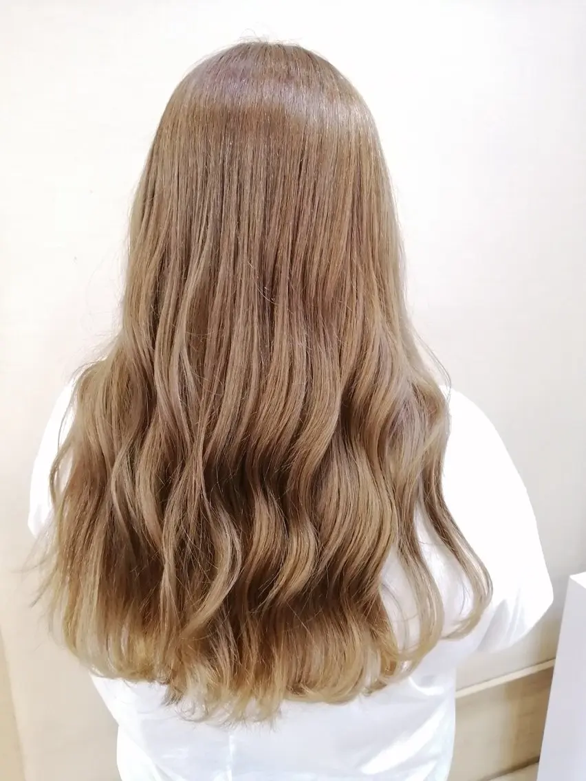 セミロング カット ヘアカラー トリートメント TELAHAIR 副代表　石川篤史のヘアスタイル