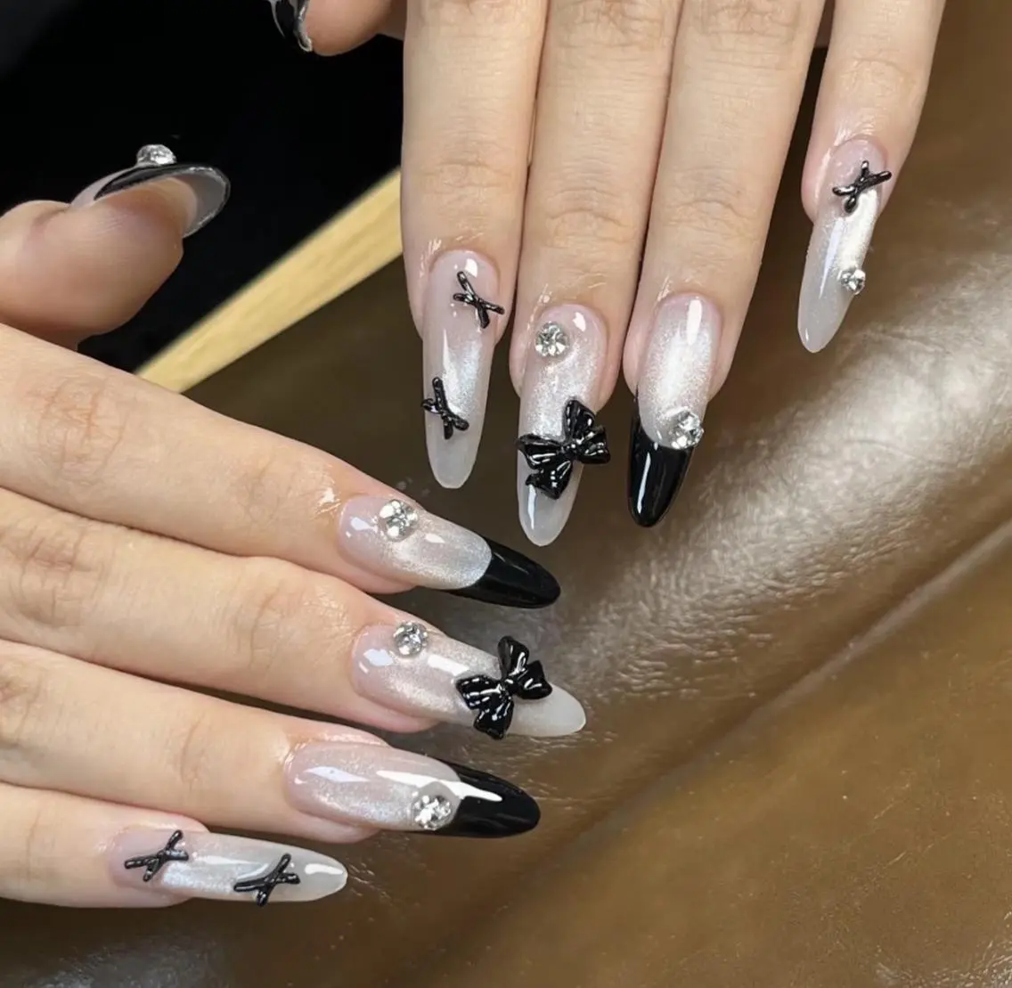 ネイル ハンドネイル 🎀 Ayaka_nailのネイルデザイン