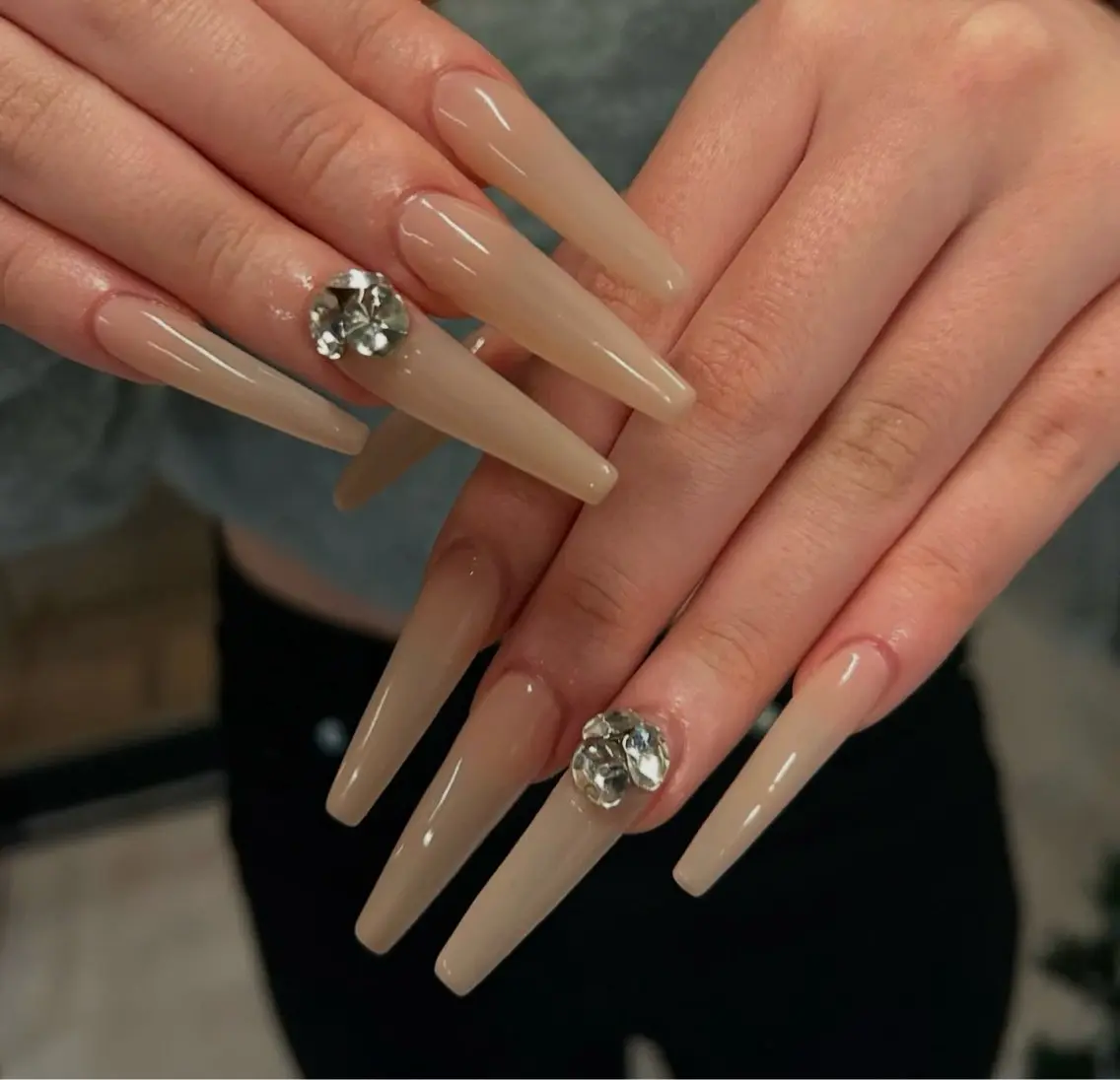 ネイル グラデーション キラキラネイル ワンカラーネイル 冬ネイル Jenn Nail Salonのネイルデザイン
