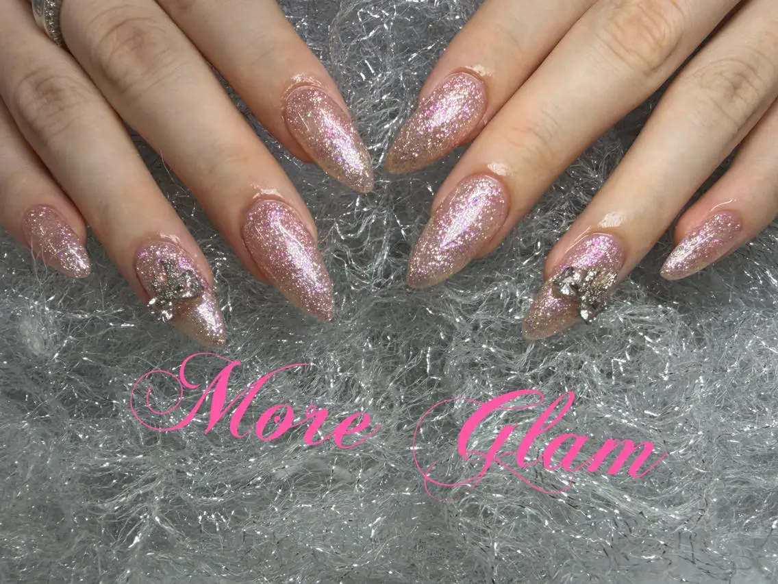 ネイル 長さ出し フットネイル フレンチネイル ジェルネイル ガラスフレンチ MoreGlam Nailsのネイルデザイン
