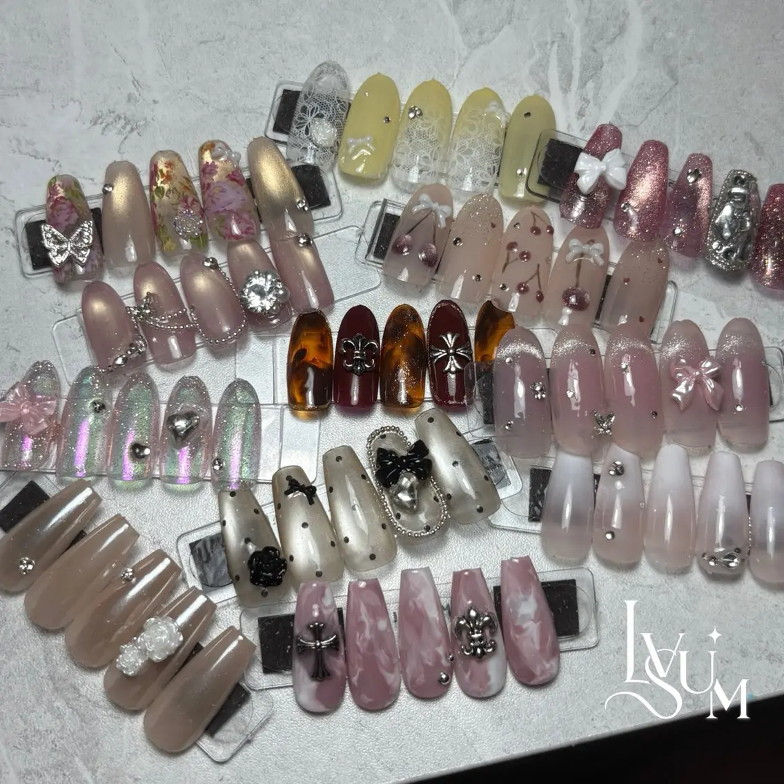 ネイル べっ甲ネイル チークネイル ワンホンネイル ハンドネイル lvsum nailのネイルデザイン