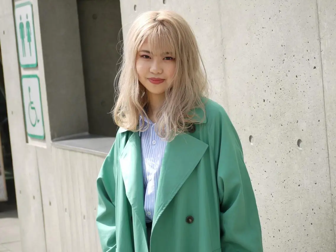 セミロング カット ヘアカラー トリートメント 髪質改善ayame 横山諒のヘアスタイル