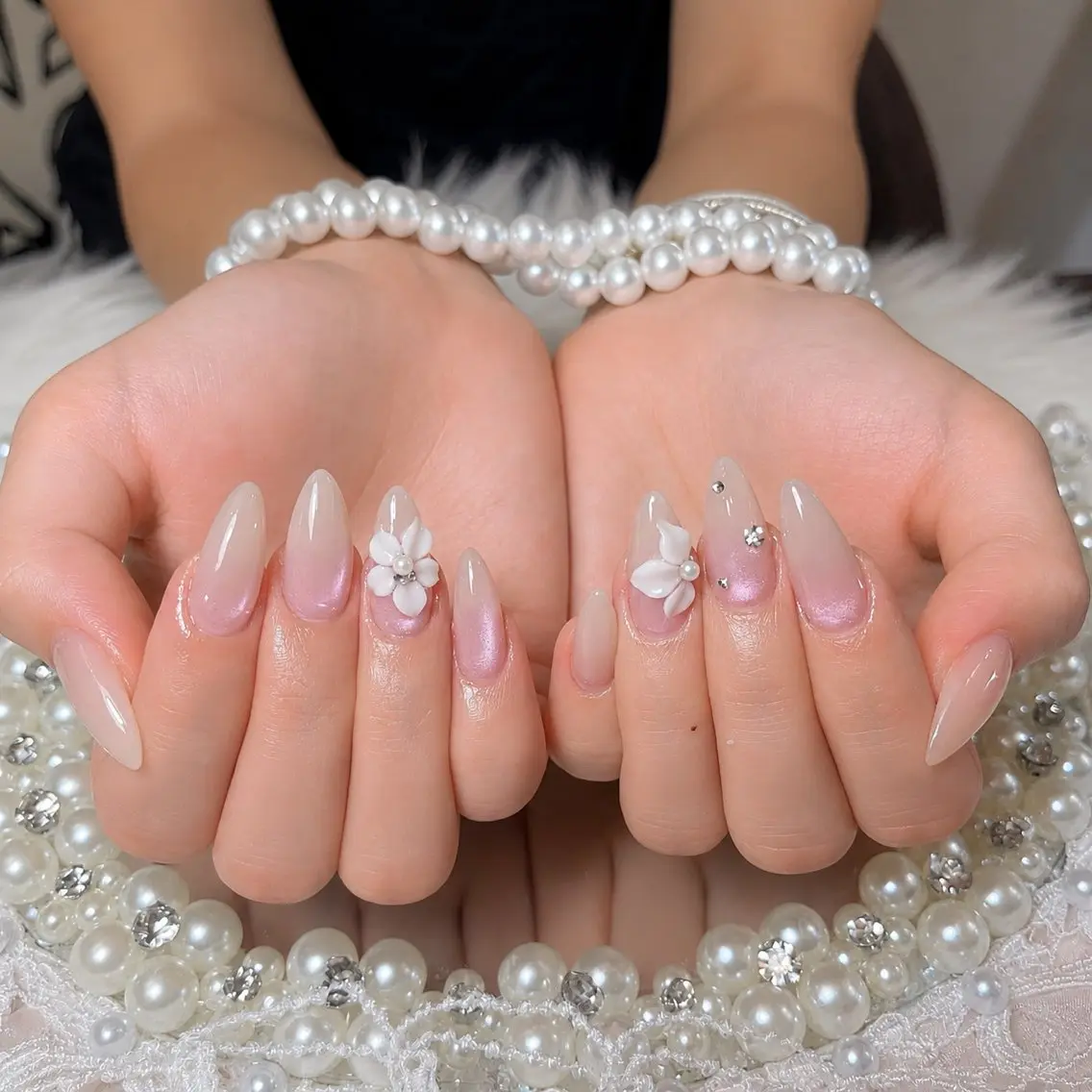 ネイル オーロラネイル 長さ出し フラッシュネイル フレンチネイル ジェルネイル ハンドネイル ハンドケア CiCi NailSalonのネイルデザイン