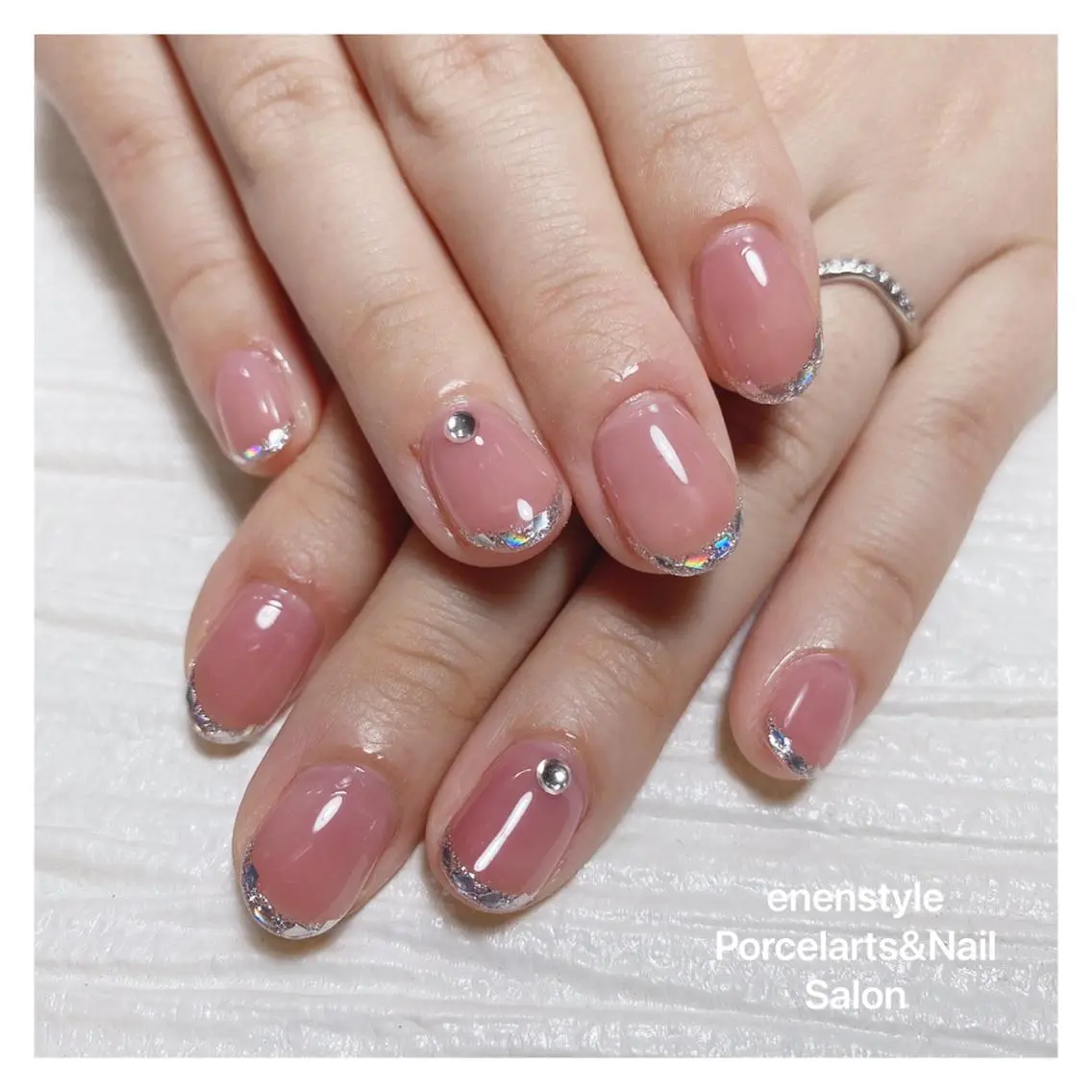 ミディアム ネイル 🐾enen style 🐾のネイルデザイン