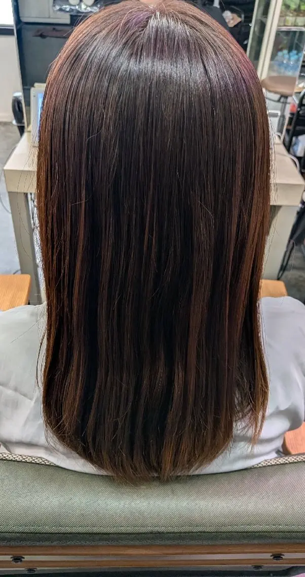 カラー セミロング クレア金沢文庫 村瀬 望のヘアスタイル