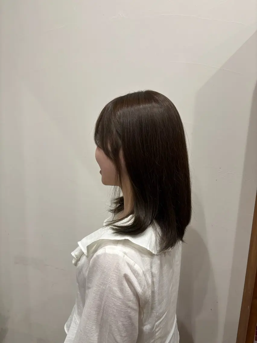 セミロング カラー 透明感カラー イルミナカラー オリーブカラー ヘアカラー 兼子莉彩 /暗髪🤎/暖色🍒のヘアスタイル