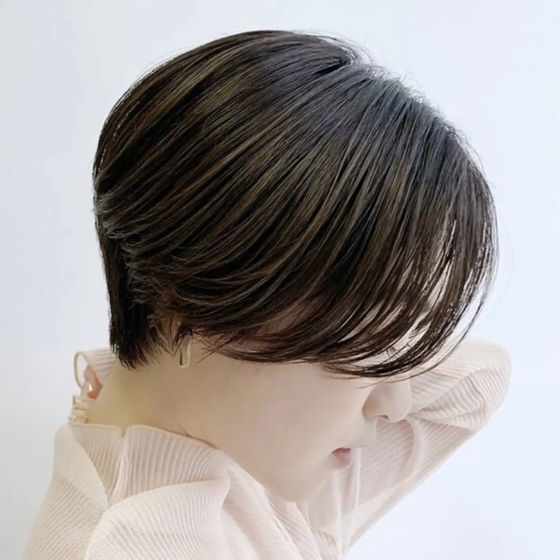 ショート 前下がりボブ ボブ ショートヘア 小顔カット 海外ヘア / Juanのヘアスタイル