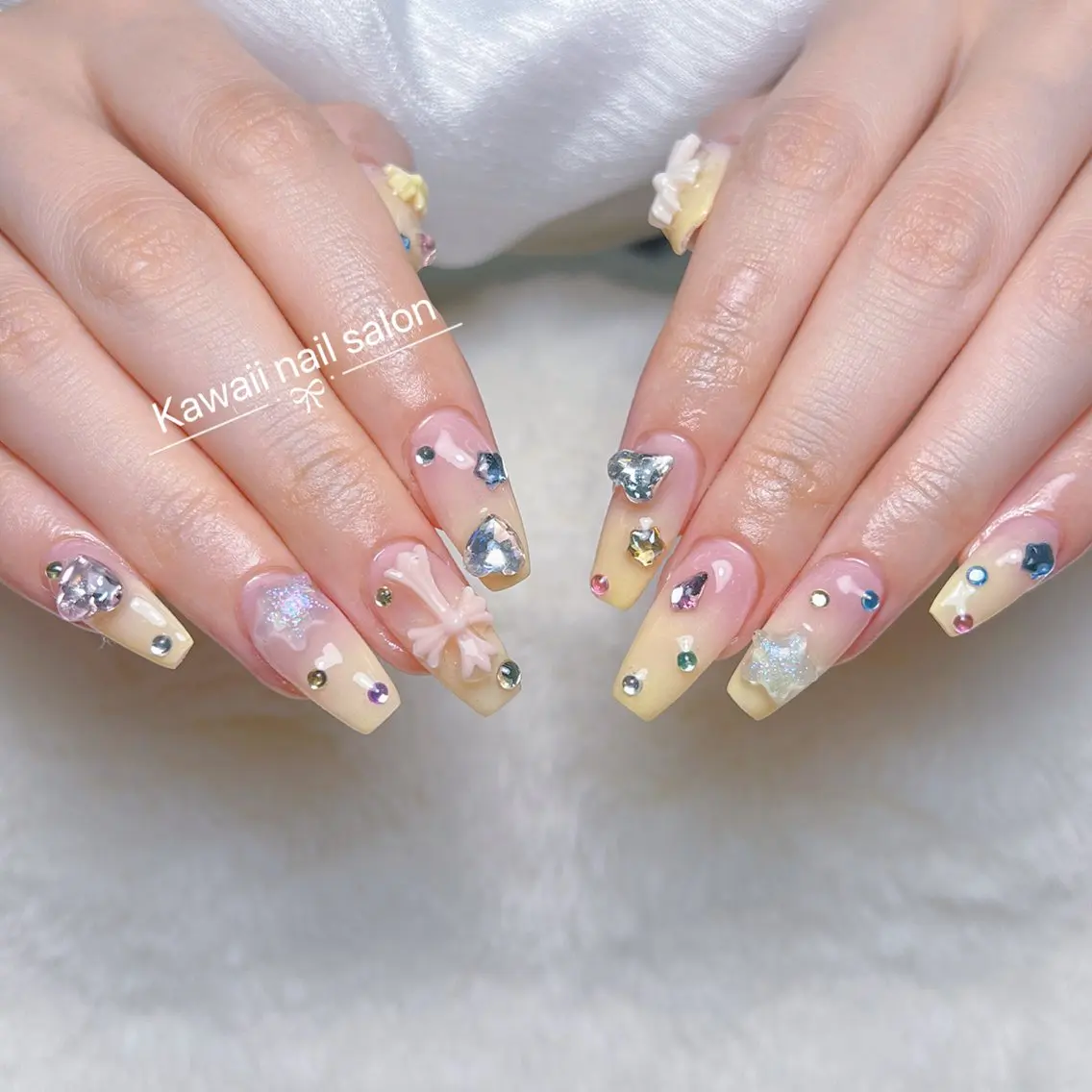ネイル ドット フレンチネイル 韓国ネイル マグネットネイル オフィスネイル Kawaii Nail Salonのネイルデザイン