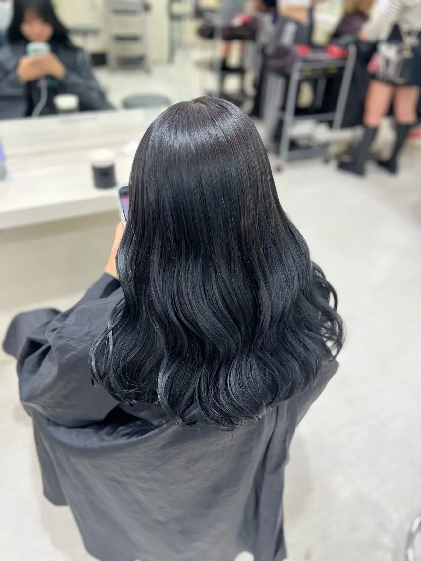 セミロング カラー ヘアアレンジ 韓国レイヤー&ピンク 艶髪🩶maikoのヘアスタイル