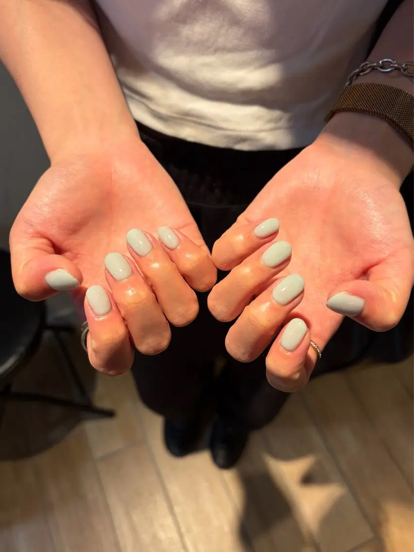 ネイル ハンドネイル 𝗶𝗿𝗼𝗵𝗮 ໒꒱ 𓏸*˚のネイルデザイン