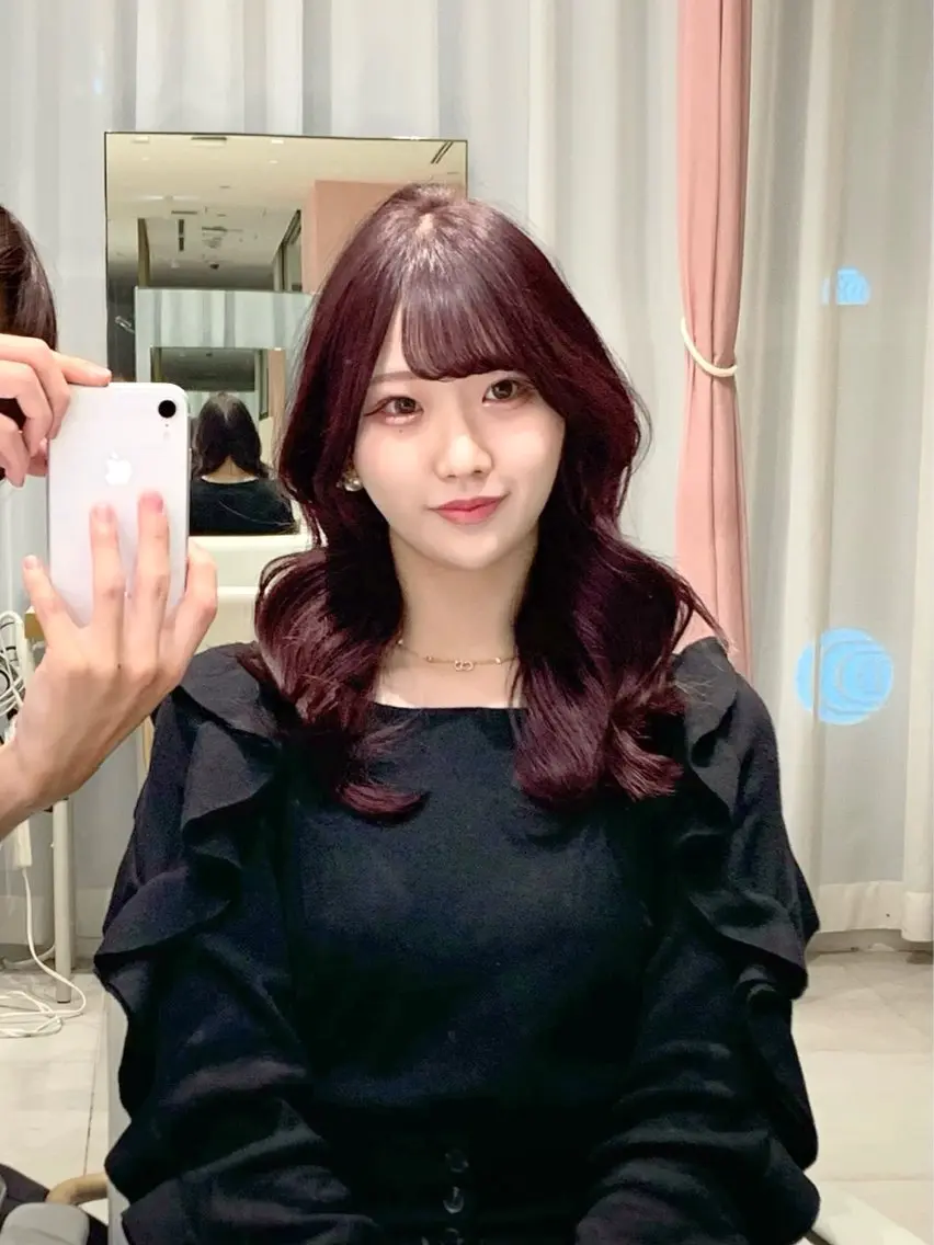 ロング カラー アッシュ ピンクカラー レイヤーカット ローレイヤー カット ヘアカラー トリートメント ヘッドスパ ヘアセット 韓国ヘア/レイヤー/ 顔まわり/りょーとのヘアスタイル