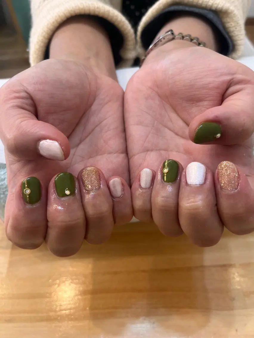 ネイル シンプルネイル nailAlaia 妙典店 アイリのネイルデザイン