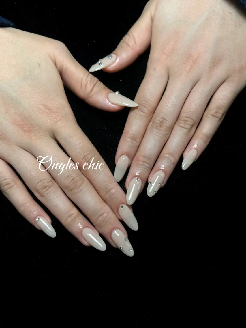ネイル ハンドネイル ongles chicのネイルデザイン