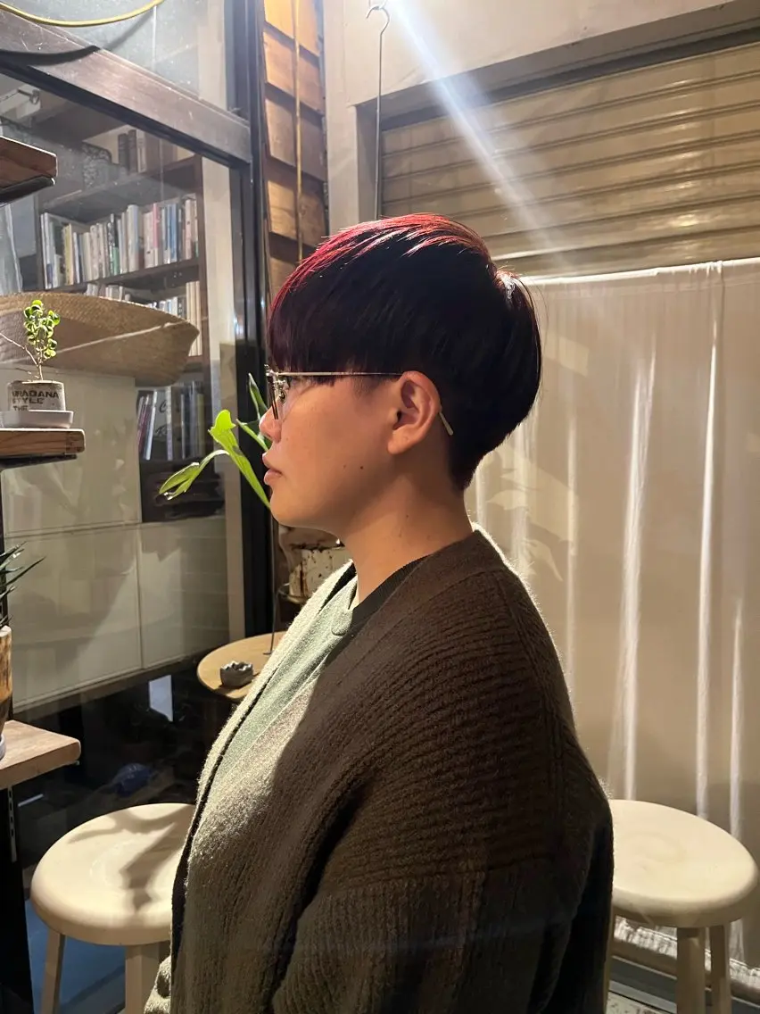 ショート カラー ヘアカラー 佐藤 聖音のヘアスタイル