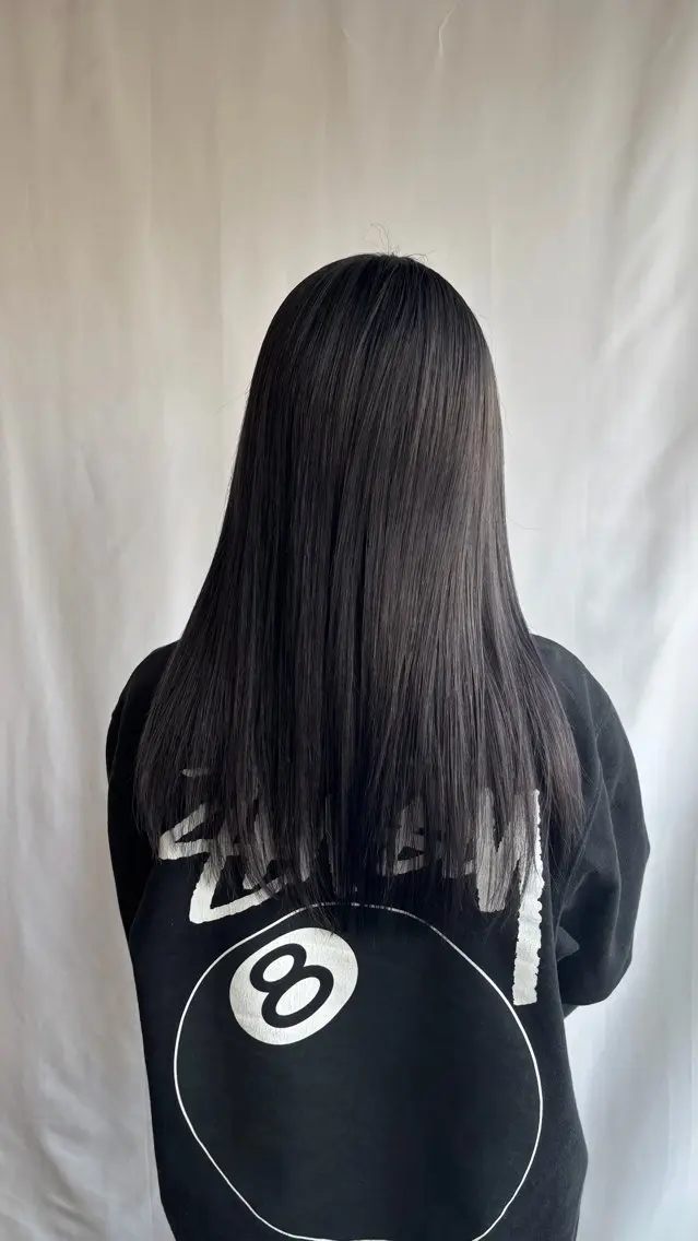 ロング カラー 小林 愛花のヘアスタイル