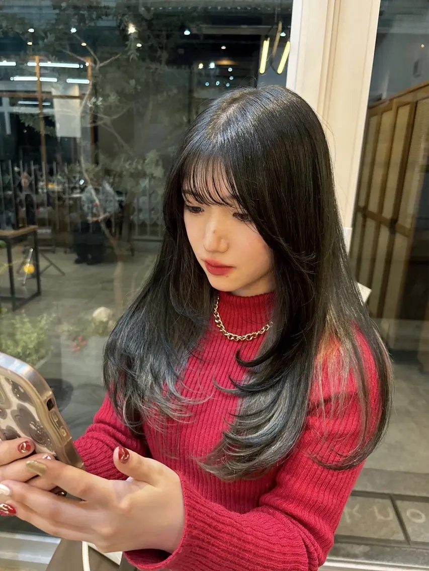 ロング カラー 顔周りカット レイヤーカット Hana❁⃘*.゚ Jr.stylistのヘアスタイル