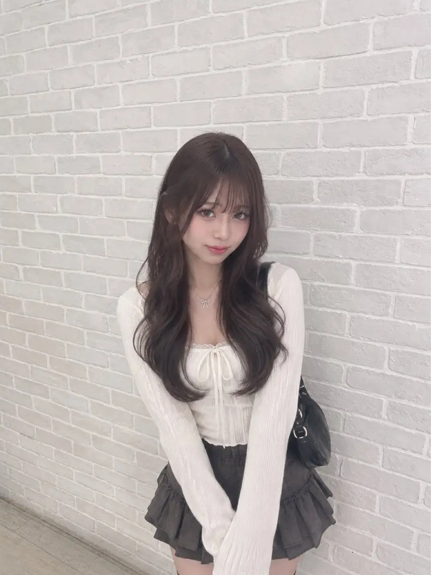 ロング カラー グレージュ ヘアカラー ワンカラーモデル募集 中🎀🩵のあのヘアスタイル
