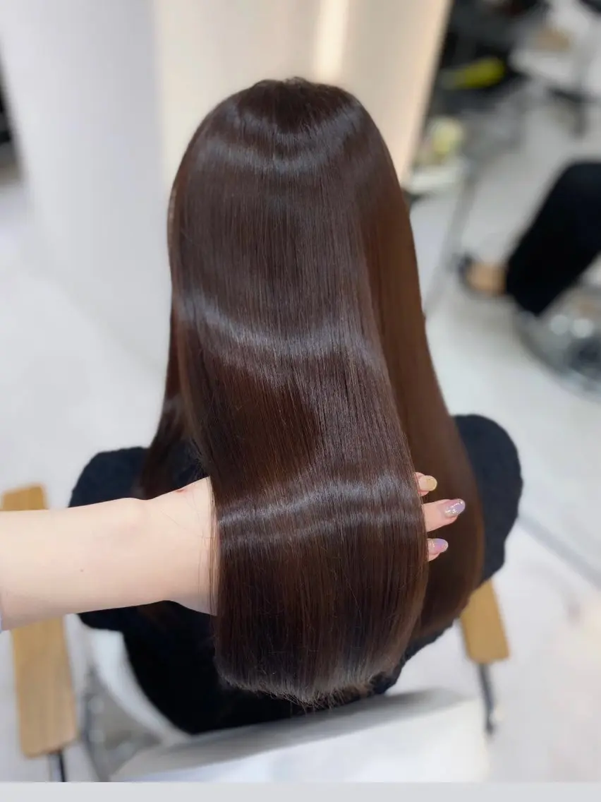ロング カラー ブラウンカラー マロンブラウン 髪質改善 トリートメント ヘアカラー トリートメント 艶髪・透明感カラー・ 韓国ヘア・Yuriのヘアスタイル