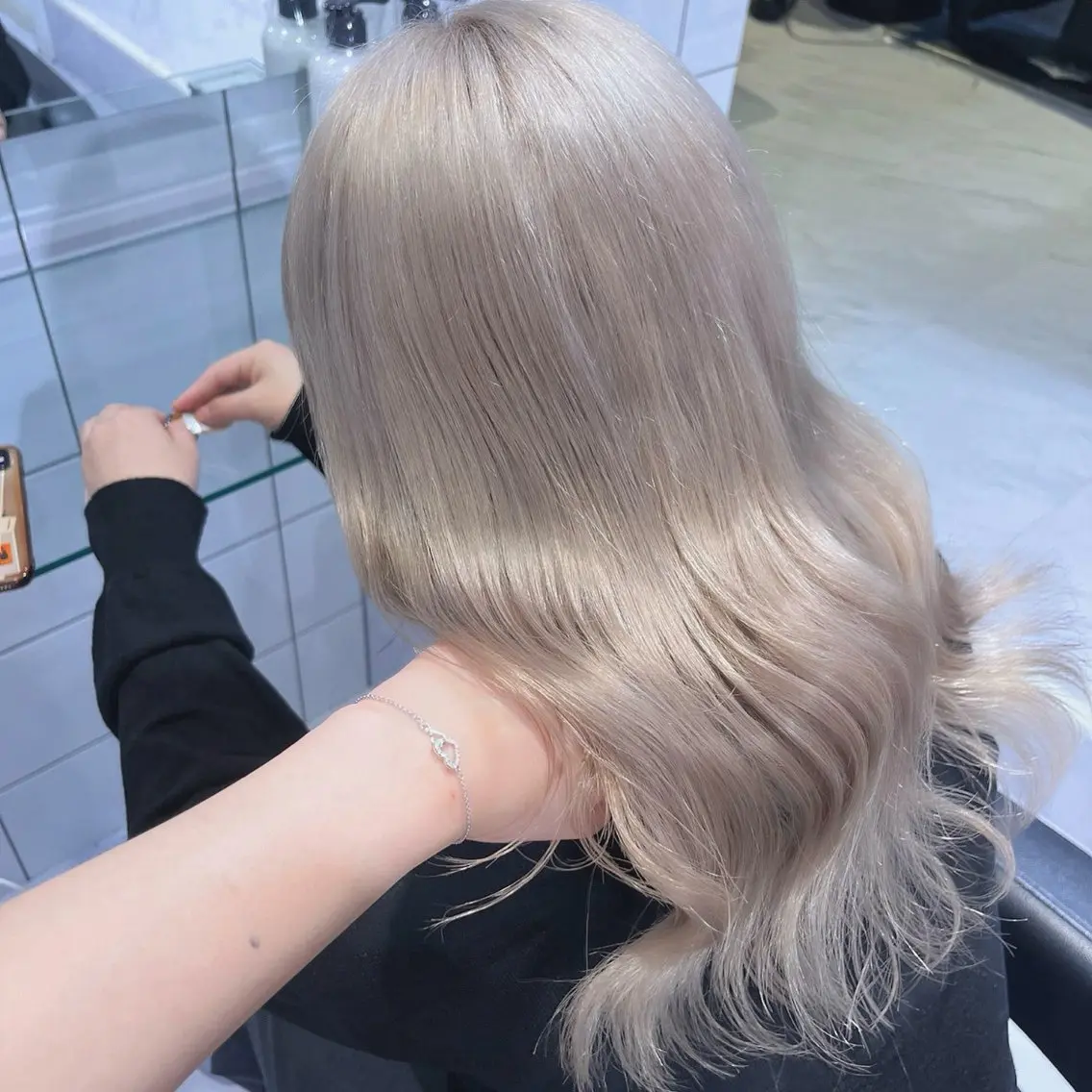 ロング カラー ヘアカラー トリートメント ヘッドスパ 🫧うる艶トレンド 🫧透明感カラーのヘアスタイル