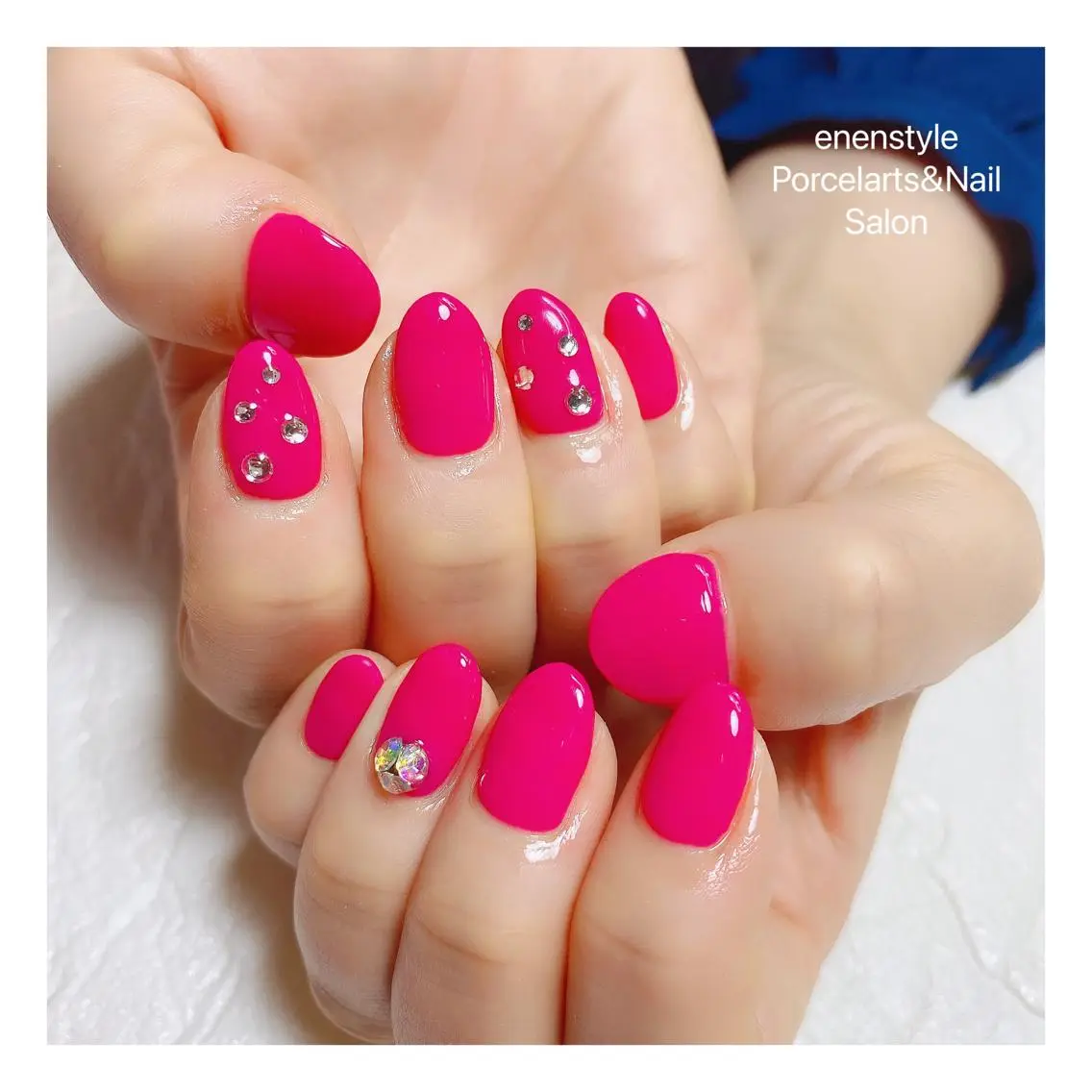 ミディアム ネイル ハンドネイル 🐾enen style 🐾のネイルデザイン