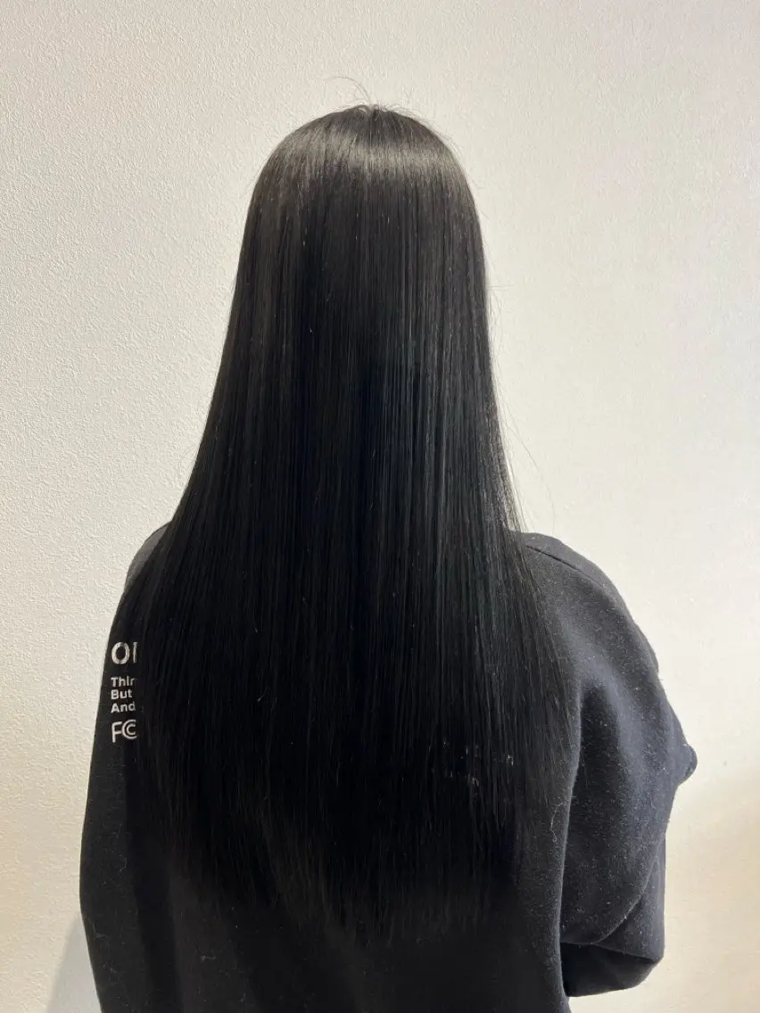 ロング 海田 瑛麻のヘアスタイル