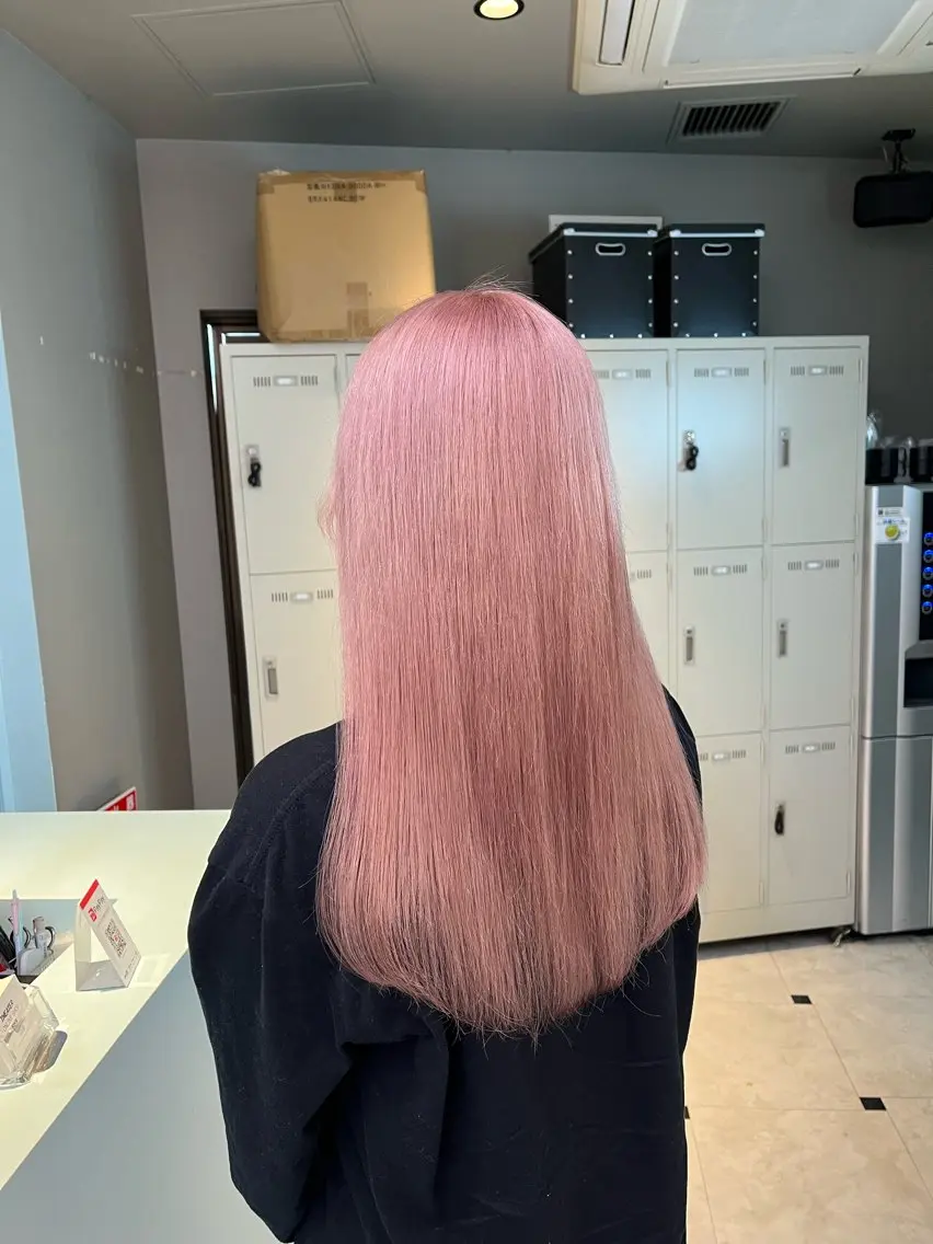セミロング カラー ヘアカラー トリートメント ブリーチカラー 🩵MIZUKIのヘアスタイル