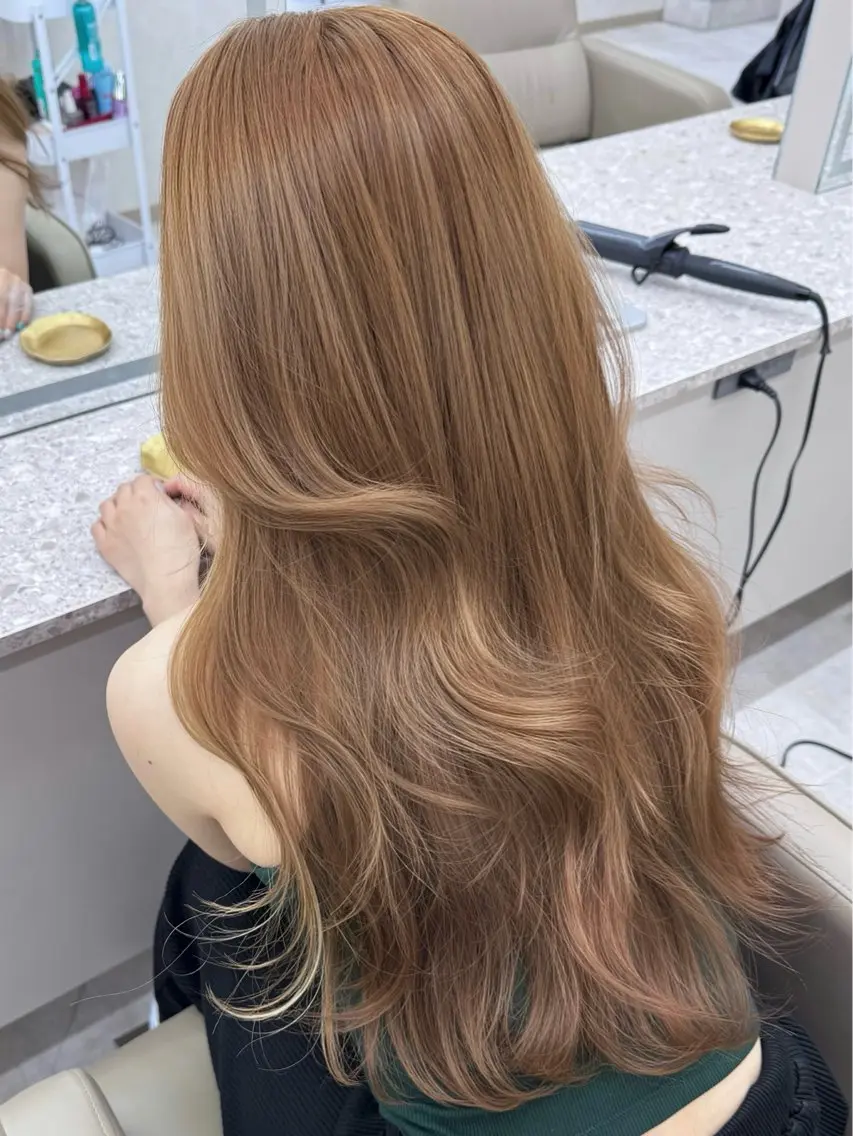 ロング カット ヘアカラー トリートメント ハイトーンイヤ リングカラー清水隆央のヘアスタイル