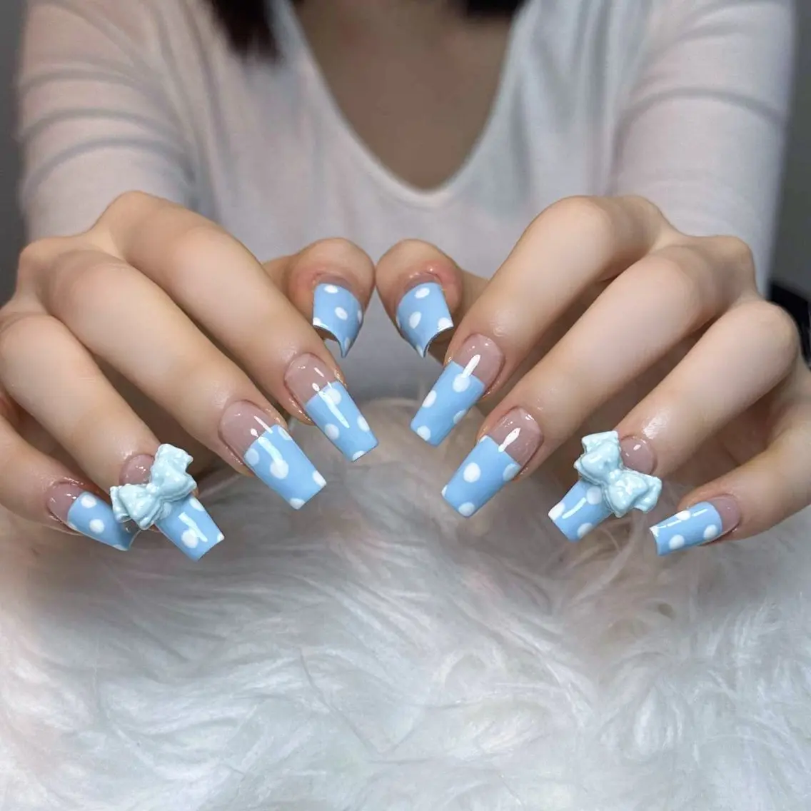ネイル オーロラネイル ボルドー ブラウン 氷ネイル・うるうるネイル キラキラネイル ハンドネイル Julli NailStudioのネイルデザイン