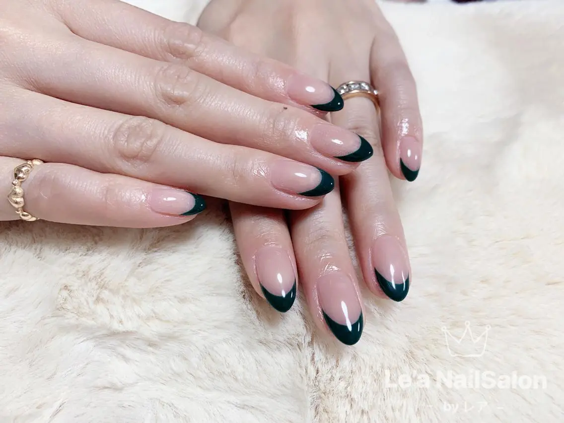 ショート カラー ネイル Le’a NailSalonのネイルデザイン