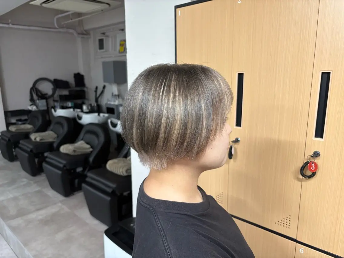 ショート ヘアカラー トリートメント tokute 中野真咲🐺のヘアスタイル