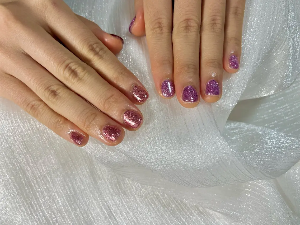 ネイル オーロラネイル ブルー フットネイル フレンチネイル ジェルネイル kiki nail たまプラーザのネイルデザイン