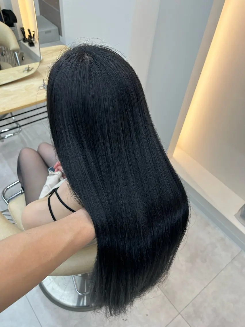 ロング カラー ✧̣̥̇newi広島 Rensei✧̣̥̇のヘアスタイル