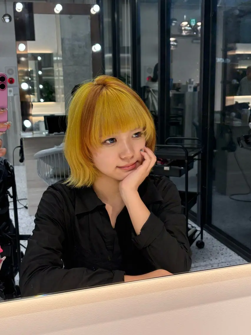 ショート カラー ヘアカラー lond/ MOMOKOのヘアスタイル