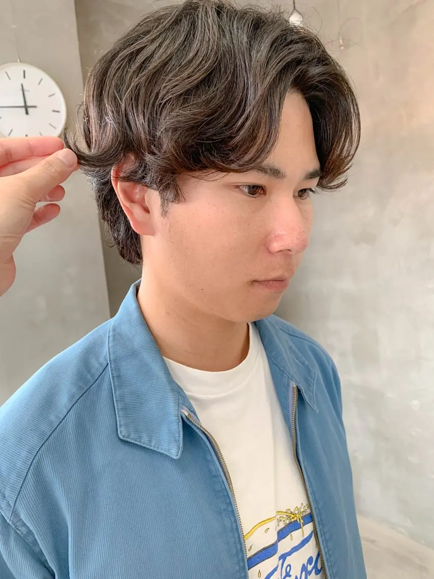 ミディアム パーマ メンズ ミディアムパーマ フェザーパーマ メンズパーマ カット パーマ 横井伴典　名古屋駅 メンズパーマ/カットのヘアスタイル