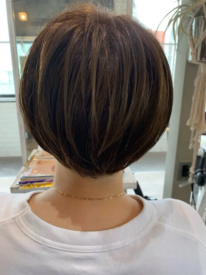 ショート カラー 塚本 昂のヘアスタイル