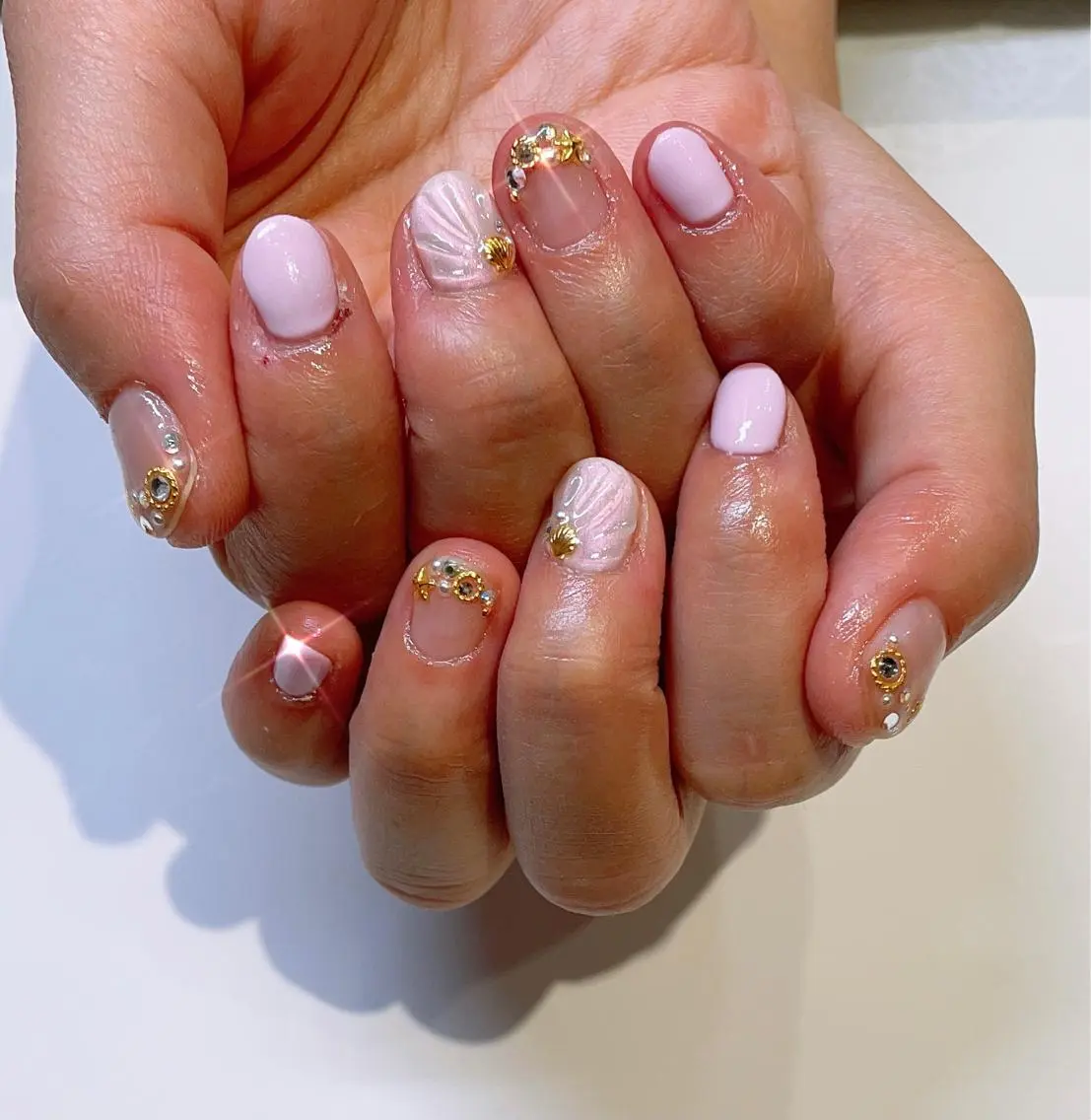 ネイル ハンドネイル VIERU 🌈🎀💖のネイルデザイン