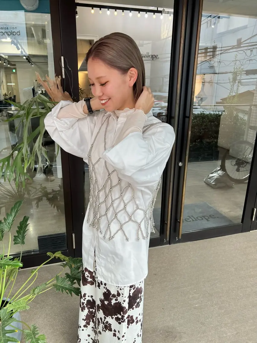 ショート カラー ベージュカラー ブリーチ ブロンド ブロンドベージュ ケアブリーチ カット ヘアカラー 千葉 郁也のヘアスタイル