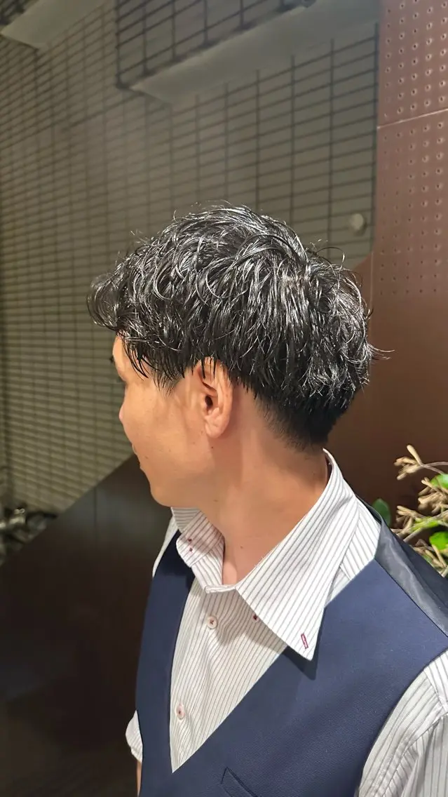 ショート 新屋敷 拓大のヘアスタイル